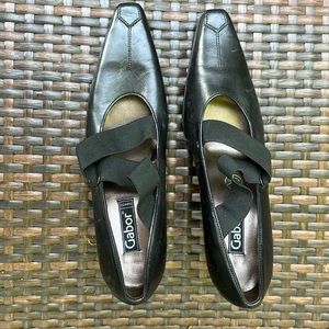 Gabor black heels with elastic crossover bands wooden heel size  9